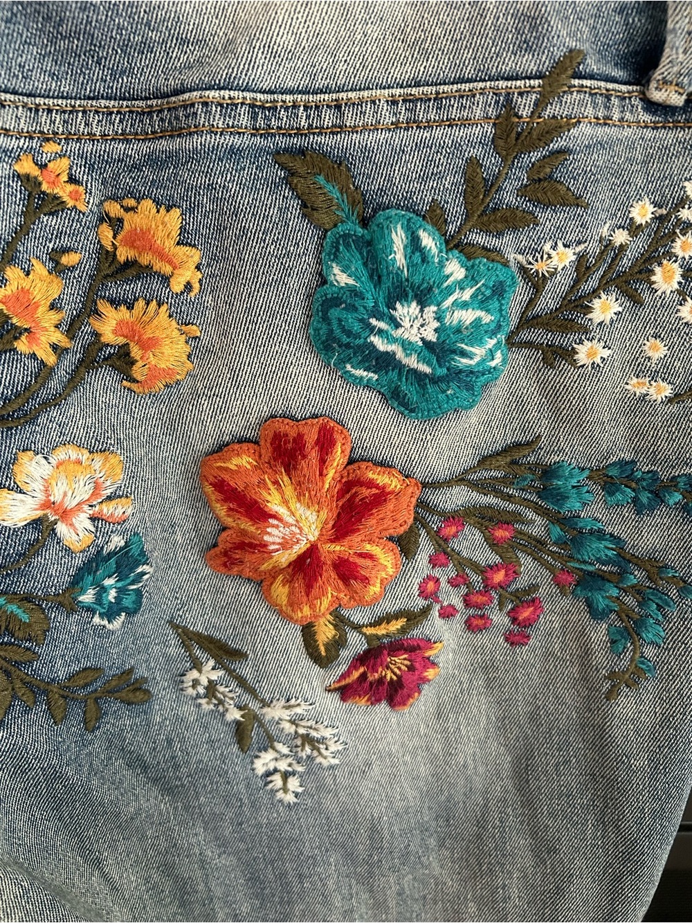 ▶️ Driftwood x Free People Embroidered Floral Crop Flare Jeans Womens 34 Boho - Picture 5 of 16